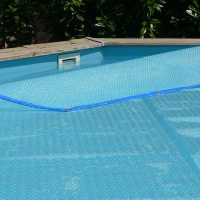 Cubierta de burbujas GEOBUBBLE para piscina de madera UBBINK